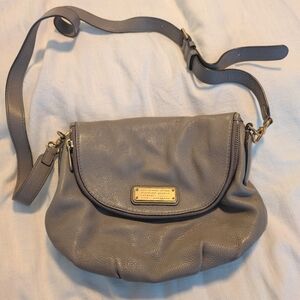 Marc Jacobs taupe leather crossbody bag